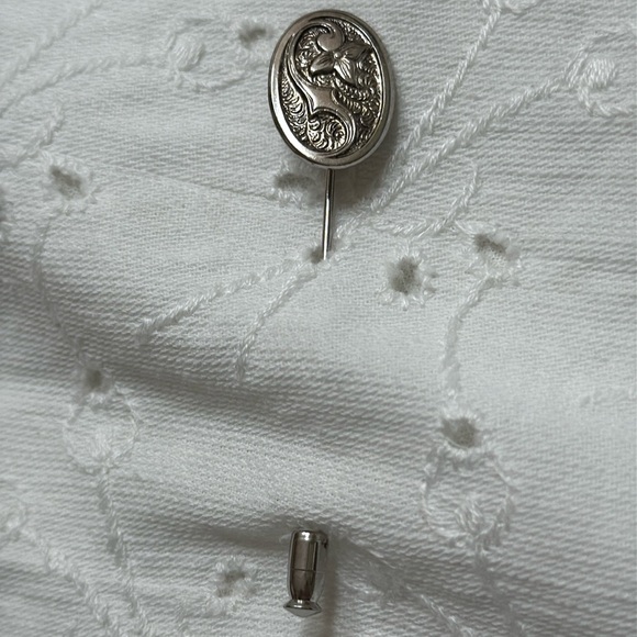 Jewelry - Vintage Sterling Scroll and Floral Stick pin